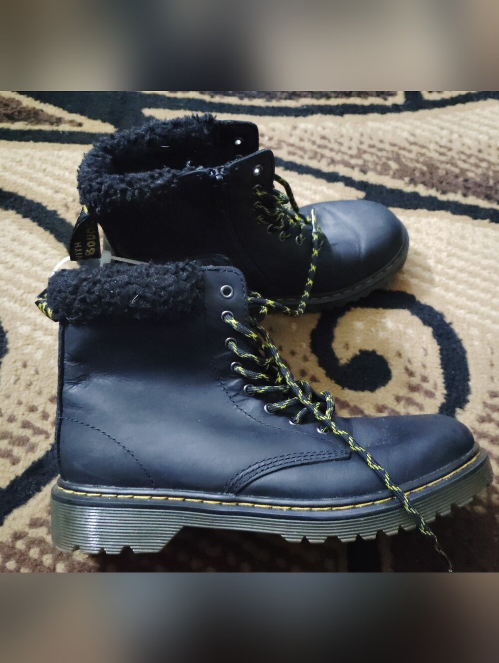 Dr. Martens 1460 Collar Black Leather Fur Cuff Boot Men Sz. 5 Woman Sz.6
